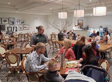 australia/high-country/restaurant/the-grove-at-hidden-valley-resort