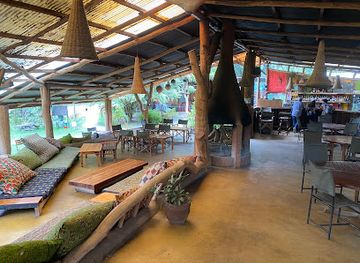 kenya/nyandarua-range/restaurant/camp-carnelley-s-bar-and-restaurant