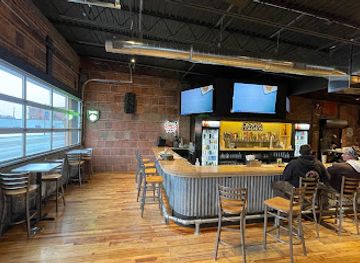 wisconsin/green-bay/restaurant/crown-common