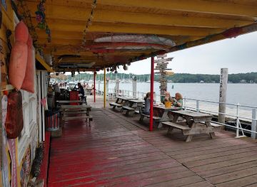 michigan/saugatuck/restaurant/red-dock-cafe