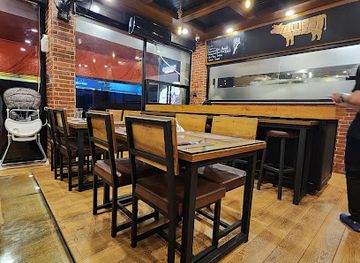 pakistan/peshawar/restaurant/ghwakhe-steakhouse