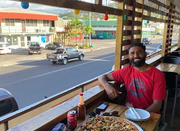 samoa/apia/restaurant/georgies-pizza