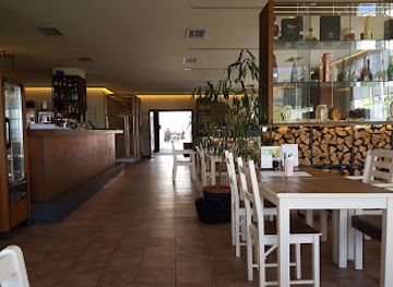 czechia/brno/brno-bystrc/restaurant/restaurace-akat