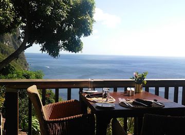 saint-lucia/malgretoute/restaurant/stone-field-inn-great-room-rrsturant