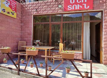 armenia/dilijan/restaurant/msho-tun