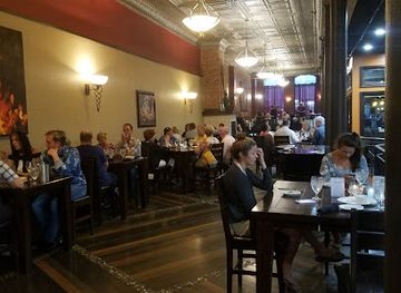 iowa/davenport/restaurant/the-phoenix-restaurant-martini-bar