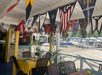 BAR-B'S RESTAURANT & BAR