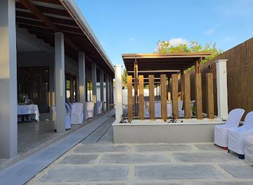 maldives/addu-city/restaurant/zingel-cafe