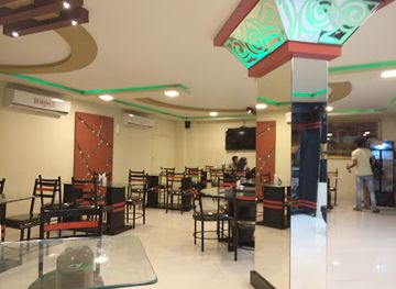 india/jabalpur/restaurant/al-razzaq-family-restaurant