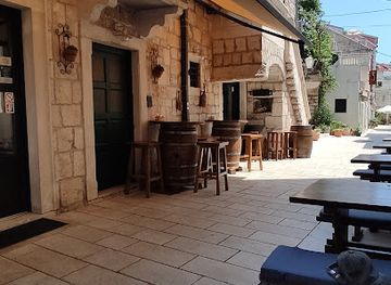 croatia/makarska/restaurant/tavern-kalalarga