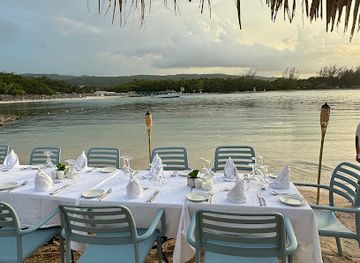 jamaica/runaway-bay-area/restaurant/pisces-beach-restaurant
