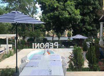 paraguay/ypacarai-lake/restaurant/casa-di-peroni