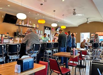 alabama/cherokee-rock-village/restaurant/dari-king