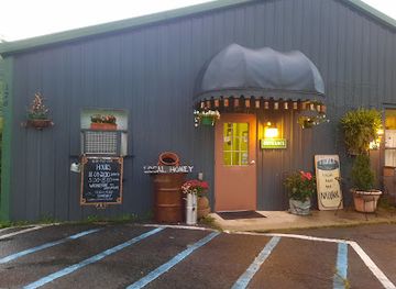 north-carolina/foothills/restaurant/the-tin-trout