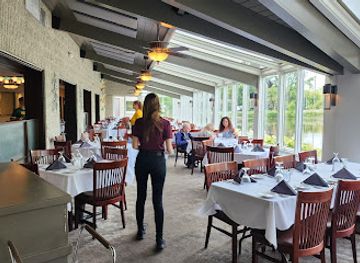 wisconsin/great-river-road/restaurant/river-s-bend