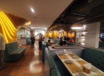 india/visakhapatnam/restaurant/bot-9-ai-themed-restaurant