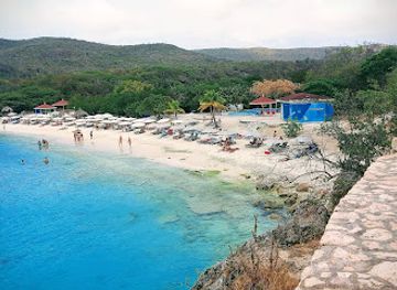 curacao/playa-santa-cruz/restaurant/kiosk-playa-kenepa