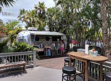 florida/key-west/restaurant/garbo-s-grill-hanks