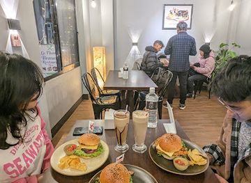 nepal/kathmandu-valley/restaurant/t-s-your-palate