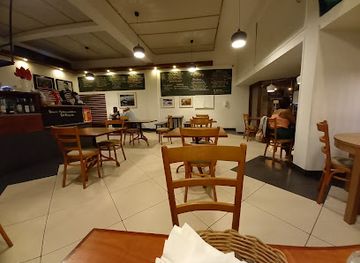 mozambique/maputo/restaurant/txhapo-txhapo-restaurante