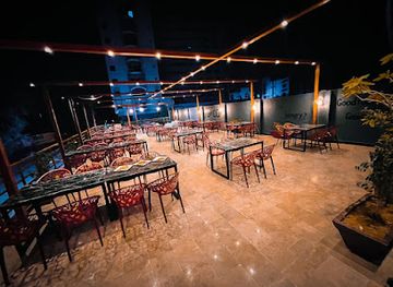 pakistan/karachi/north-nazimabad/restaurant/roof-yard