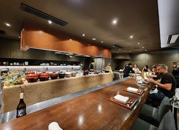 japan/dewa/restaurant/den-kushi-flori