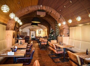 romania/sibiu-area/restaurant/la-turn