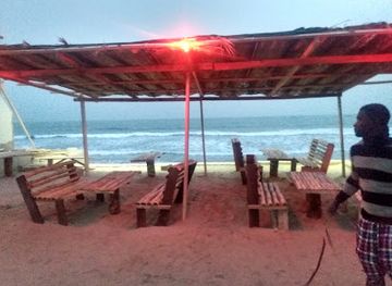 ghana/kokrobite/restaurant/cubana-beach-lounge