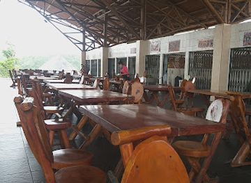 ecuador/orellana-region/restaurant/medianoche