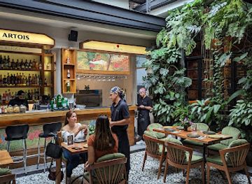 colombia/amazon/restaurant/platillos-voladores