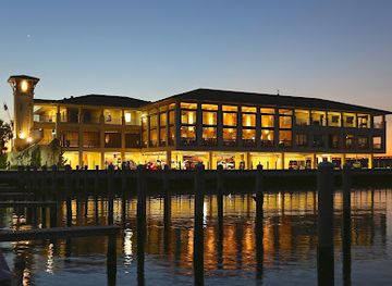 florida/panhandle/restaurant/the-grand-marlin-of-pensacola-beach
