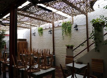 argentina/mendoza/restaurant/fuente-y-fonda