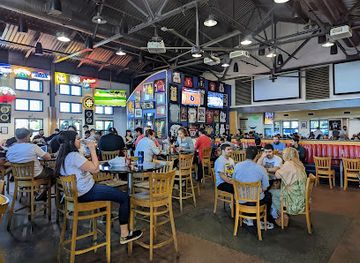 california/fresno/restaurant/dog-house-grill