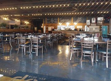 tennessee/upper-cumberland/restaurant/the-steel-coop