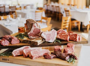 Dillard’s Chophouse