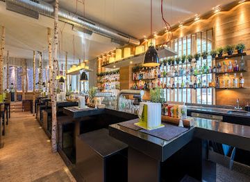 germany/dusseldorf/medienhafen/restaurant/hans-im-gluck-dusseldorf-medienhafen