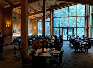 california/yosemite-village/restaurant/the-mountain-room