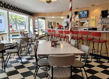 iowa/iowa-great-lakes/restaurant/o-farrell-sisters