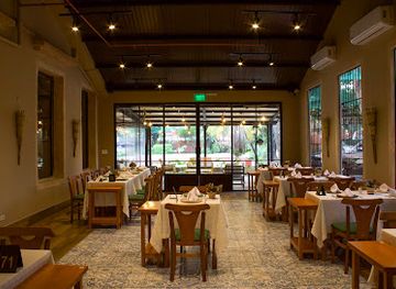 paraguay/paraguay-river-basin/restaurant/ese-lugar-quinta-nauar
