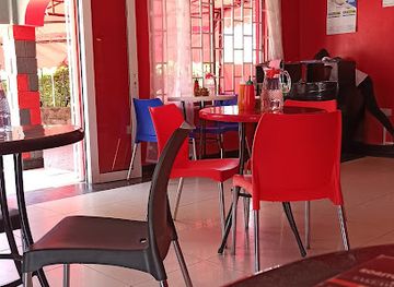 kenya/lake-bogoria/restaurant/roasters-kitchen