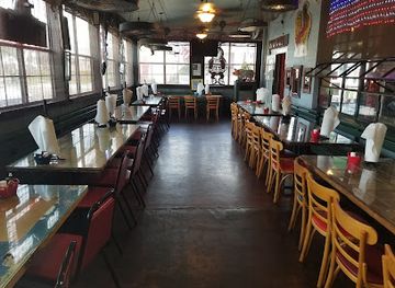 mississippi/the-natchez-district/restaurant/pig-out-inn-barbeque