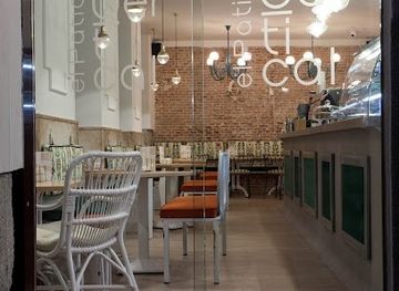 spain/madrid/restaurant/el-patio-vertical