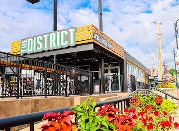 wisconsin/wisconsin-dells/restaurant/the-district