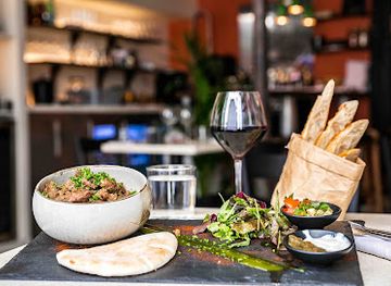 france/paris/le-marais/restaurant/salon-marais