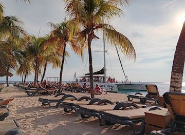 curacao/caracas-bay/restaurant/don-s-restaurant-bar-more