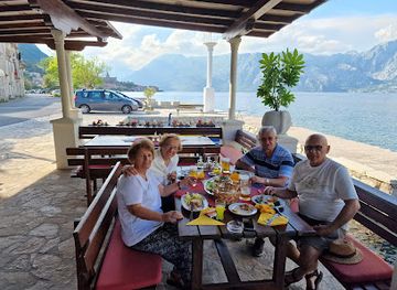montenegro/perast/restaurant/konoba-lanterna