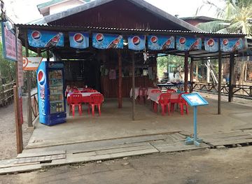 laos/champasak-cultural-landscape/restaurant/emily-s-noodle