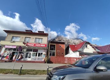 romania/bucegi-mountains/restaurant/clatite-uriase-busteni