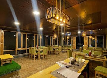 india/leh/restaurant/rezangla-kitchen