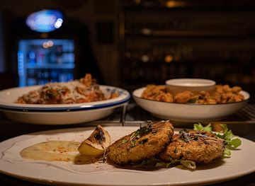 northern-mariana-islands/northern-islands/restaurant/lone-fox-bistro-lounge